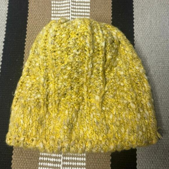 American Eagle Hat Women OS Yellow Pom Pom Beanie Knit Winter Snow Outdoor - Picture 4 of 4